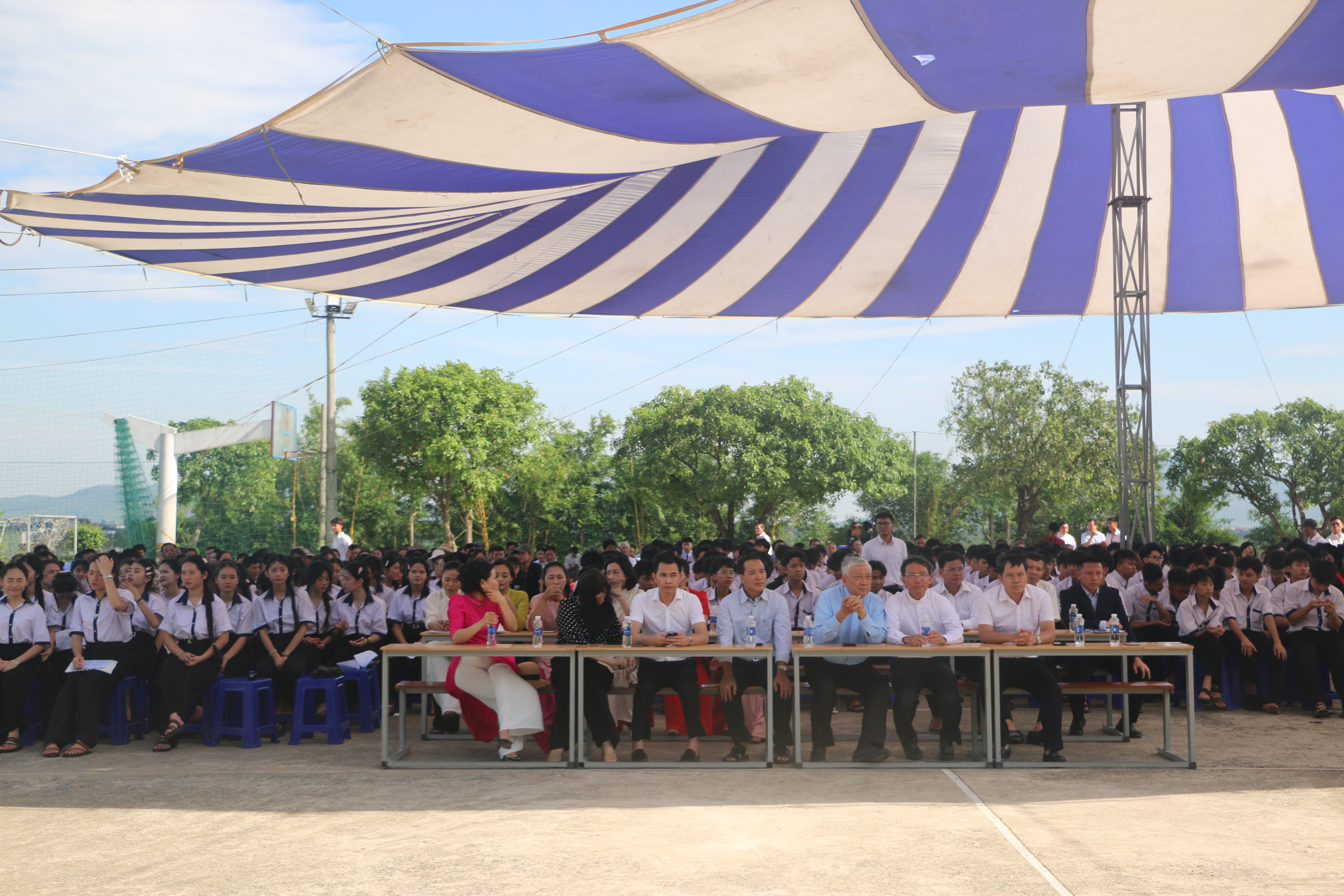 Đại biểu phát biểu tại bục giảng trường Don Bosco